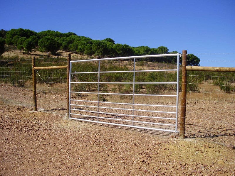 Puerta Agrícola Metálica