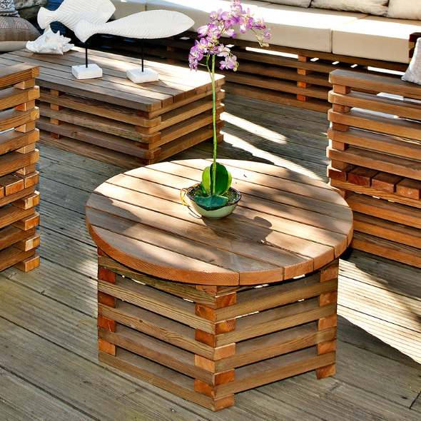 Relax Side Table with Circular Wood Top